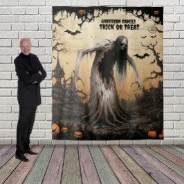 Beängstigender Halloween-Spuk Wald Wandteppich