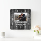 Beängstigendes 5-jähriges Foto Quadratische Wanduhr (Zuhause)