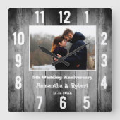 Beängstigendes 5-jähriges Foto Quadratische Wanduhr (Vorderseite)