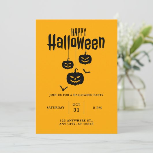 Beängstigendes Gesichtskürbis und Bat-Spooky-Hallo Einladung (Stehend Vorderseite)