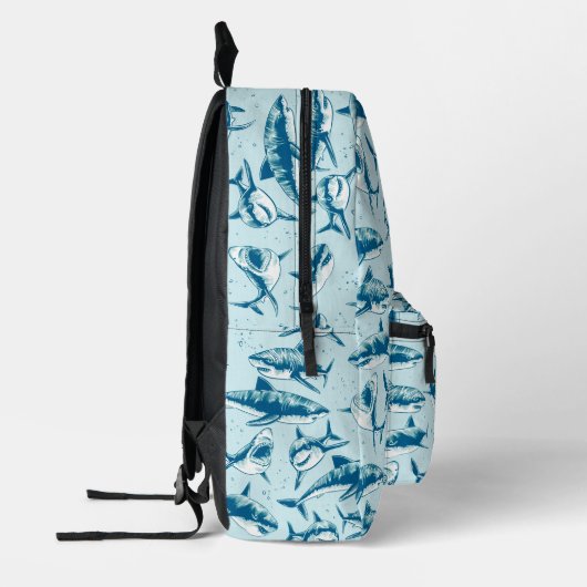 Beängstigendes Hai Muster Aqua Blue Monogram Bedruckter Rucksack (Links)