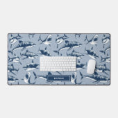 Beängstigendes Hai Muster Kids Name | Blau Schreibtischunterlage (Tastatur & Maus)