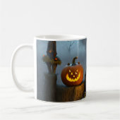 Beängstigendes Halloween. Kaffeetasse (Links)