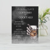 Beängstigendes Kostüm und Cocktails Halloween-Part Einladung (Stehend Vorderseite)