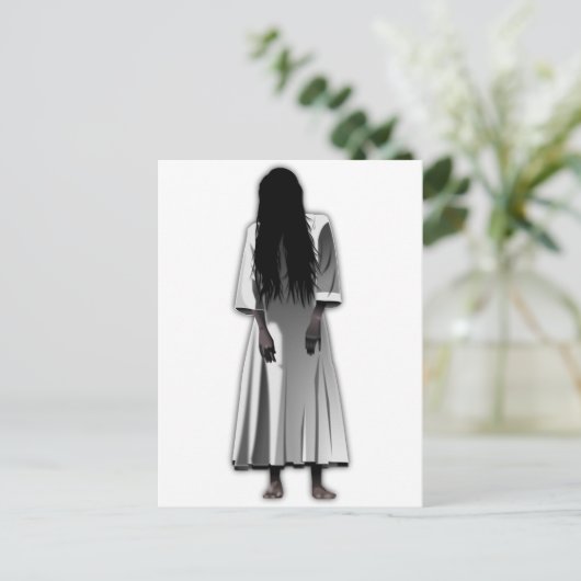 Beängstigendes Mädchen Postkarte (Stehend Vorderseite)