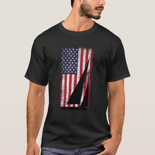 Beängstigendes Segeln der amerikanischen Flagge T-Shirt (Vorderseite)