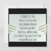 Beängstigendes Skeleton Spooky Halloween-Party Ein Einladung (Rückseite)