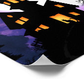Beängstigendes Spuk Schloss Fliegenfliegen Hallowe Poster (Ecke)