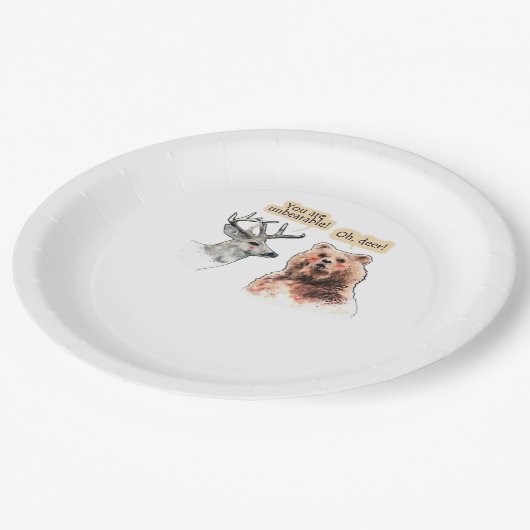 Bear And Deer Conversation Funny Wildlife Design Pappteller (Schrägansicht)