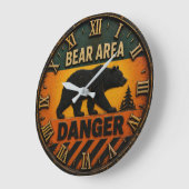 Bear Area Danger Camping & Hunting Gift Große Wanduhr (Winkel)