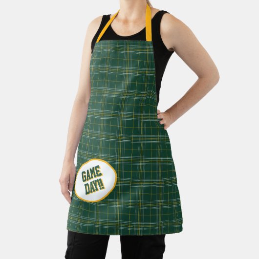 Bear Green & Gold Karierte Pattern Game Day Schürze (InSitu)