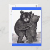 Bear Hug. Zwei Bären in der Natur Postkarte (Vorne/Hinten)