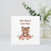 Bear Hugs und Niedliche Vibes Card (Stehend Vorderseite)