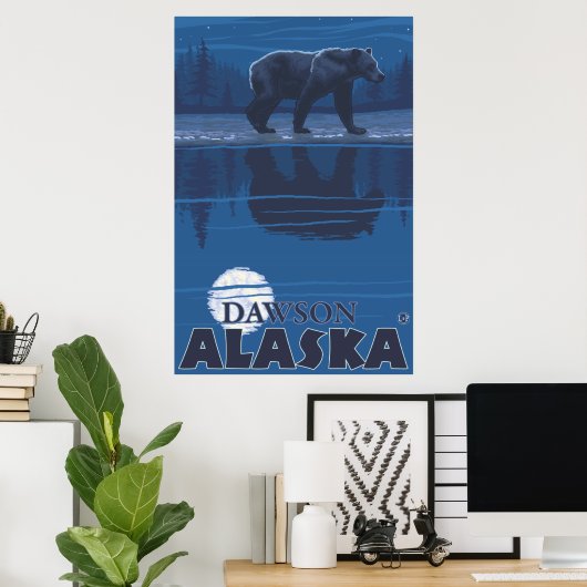 Bear in Moonlight - Dawson, Alaska Poster (Heimbüro)