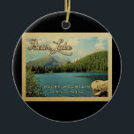 Bear Lake Colorado Vintage Keramik Ornament<br><div class="desc">Vintage Reiseart Bear Lake Colorado Bild mit dieser schönen Rocky Mountains Seeszene mit Waldbäumen,  schneebedeckten Bergen und prächtigen blauen Himmel.</div>