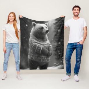 Bear mit einem gemütlichen Pullover Fleecedecke