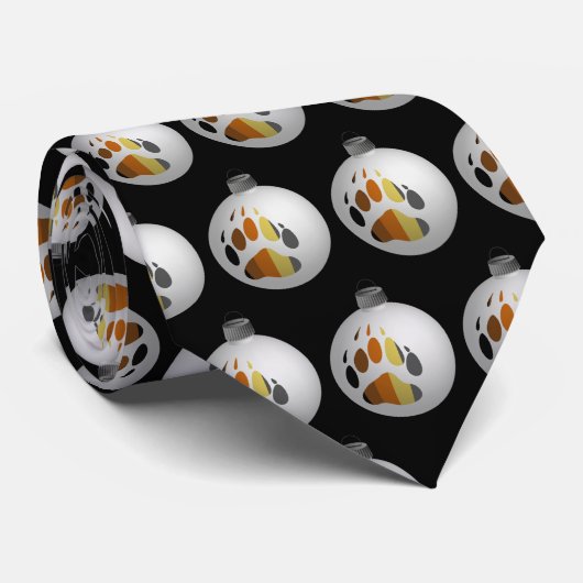 Bear Paw Ornament Krawatte (Gerollt)