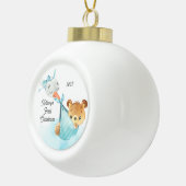 Bear Special Delivery Baby's First Christmas Keramik Kugel-Ornament (Rechts)