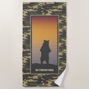 Bear Stehend und Camouflage Strandtuch