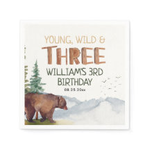 Bear-Young Wild und Three Boys 3. Geburtstag