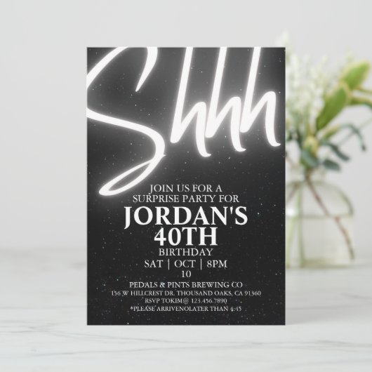 Bearbeitbar, überraschendes Party, Überraschung Ge Einladung (Stehend Vorderseite)