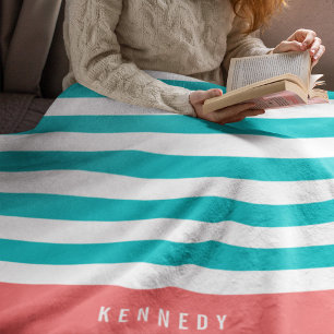 Bearbeitbare Farben mit weißen Streifen Name hinzu Fleecedecke