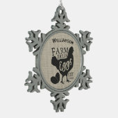 Bearbeitbare Farmhausreihen Familieneier Schneeflocken Zinn-Ornament (Links)