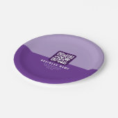 Bearbeitbare moderne QR-Code-Vorlage | Violett Pappteller (Schrägansicht)