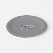 Bearbeitbarer Name oder Gruß | Schwarz & Dunkelgra Pappteller (Schrägansicht)