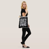 Bearbeitbarer (sofort generierter) QR-Code | Schwa Tasche (Am Model)