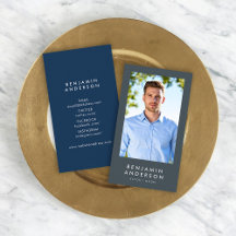 Bearbeitbares Hintergrundfarbenprofil-Headshot-Fot