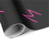Bearbeitbares modernes rosa & schwarzes Monogramm Geschenkpapier (Rolleneckpunkt)