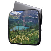 Beargras über dem Grinnellsee im Val Grande Laptopschutzhülle (Vorderseite Links)