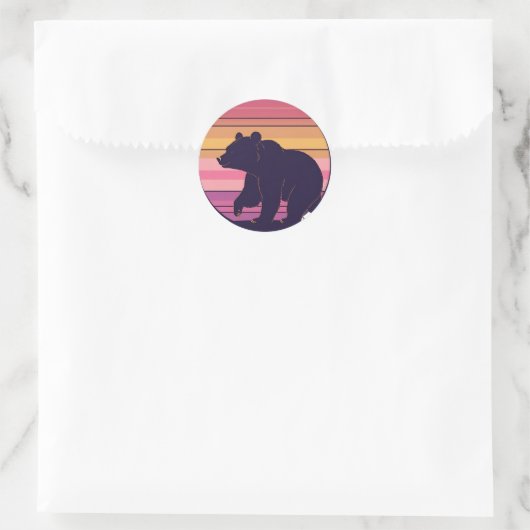Bearly Awake - Funny Retro Bear Sunset Design Runder Aufkleber (Tasche)