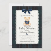 Bearly Wait Polo Bear Plaid Tartan Bow Baby Shower Einladung (Vorderseite)