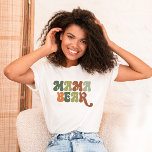 Beary Niedlich Woodland Mama Bear Babydusche T-Shirt<br><div class="desc">Lass allen,  wer der Mama Bär ist mit diesem Retro-Wald-Shirt! Sehen Sie sich die gesamte Kollektion an,  um mehr passende Artikel zu finden!</div>