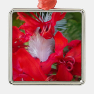 Beautiful Alien Crimson.jpg Silbernes Ornament