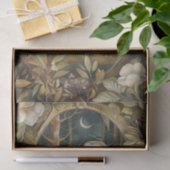 Beautiful Barn Owl Framed by the Forest Seidenpapier (Geschenk)