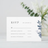Beautiful Blue Floral Wedding Rsvp Karte (Stehend Vorderseite)