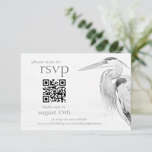 Beautiful Blue Heron Bird Sketch Wedding QR Code RSVP Karte (Stehend Vorderseite)
