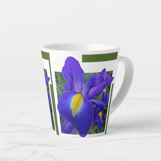 Beautiful Blue Iris Design Latte Tasse (Rechte Ecke)