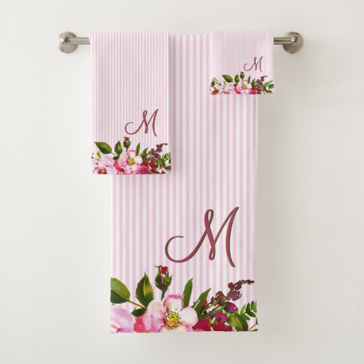 Beautiful Blume Custom Monogram Stripes Badhandtuch Set (Insitu)
