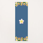 Beautiful Frangipani Blume auf Award Blue Yogamatte (Vorderseite)