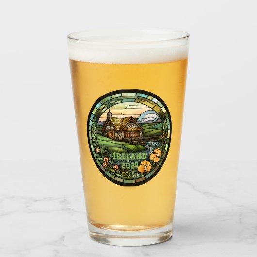 Beautiful Green Ireland Souvenir Glas (Vorne (Gefüllt))