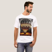 Beautiful Intricate Hot Air Balloon In Mountains T-Shirt (Vorne ganz)