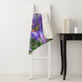 Beautiful Iris Blume - Malerei Sherpadecke (Beispiel)