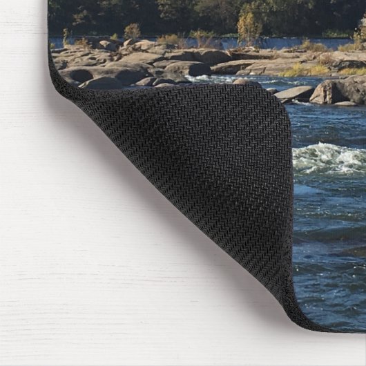 Beautiful James River Mousepad (Ecke)