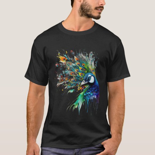 beautiful Majestic Peacock in the moonlight T-Shirt (Vorderseite)