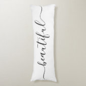 Beautiful NAME White Black Script Reversible Seitenschläferkissen (Vorderseite Vertikal)