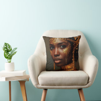 Beautiful Nubian Goddess in Gold Kissen